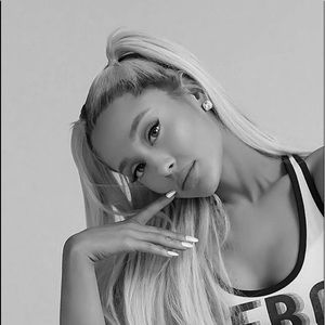 Meet your Posher, Paige